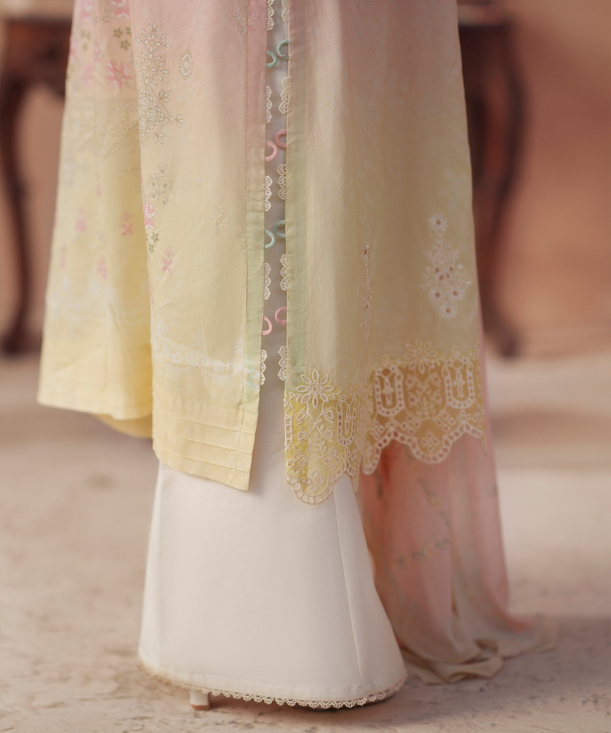 Women Solid Embroidered 3 Piece Suit - QUN072