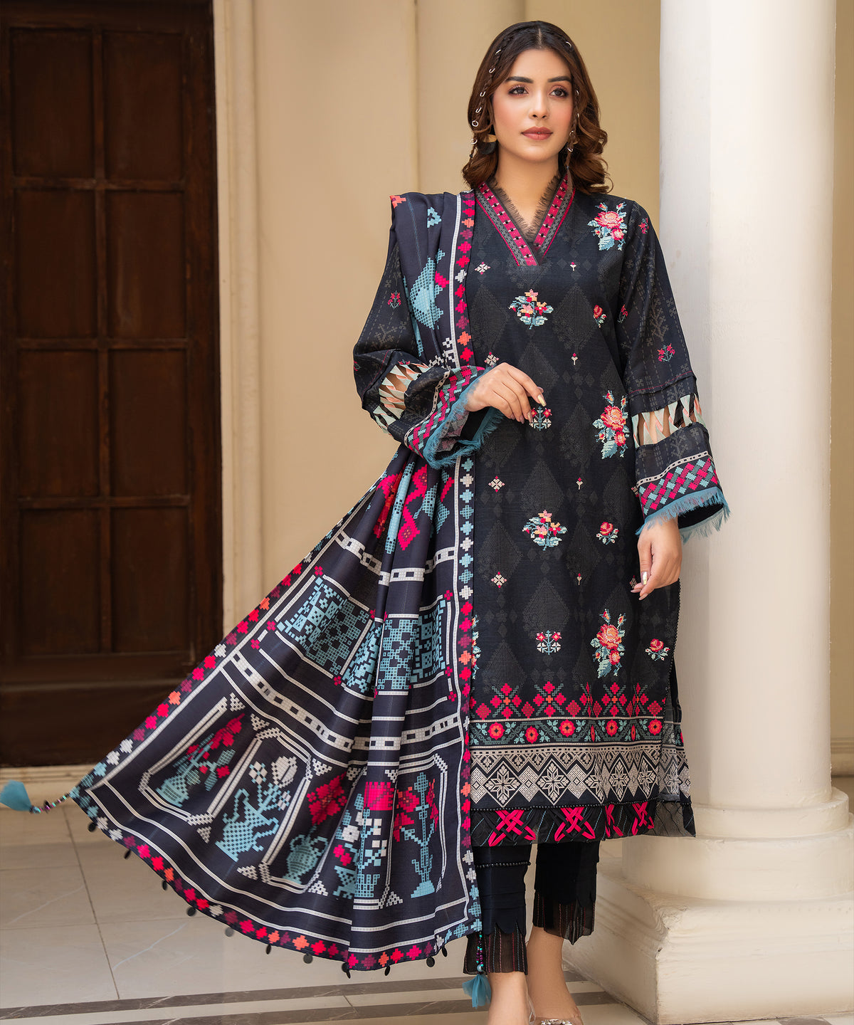 Women Printed Embroidered 3 Piece Suit - CLAC45