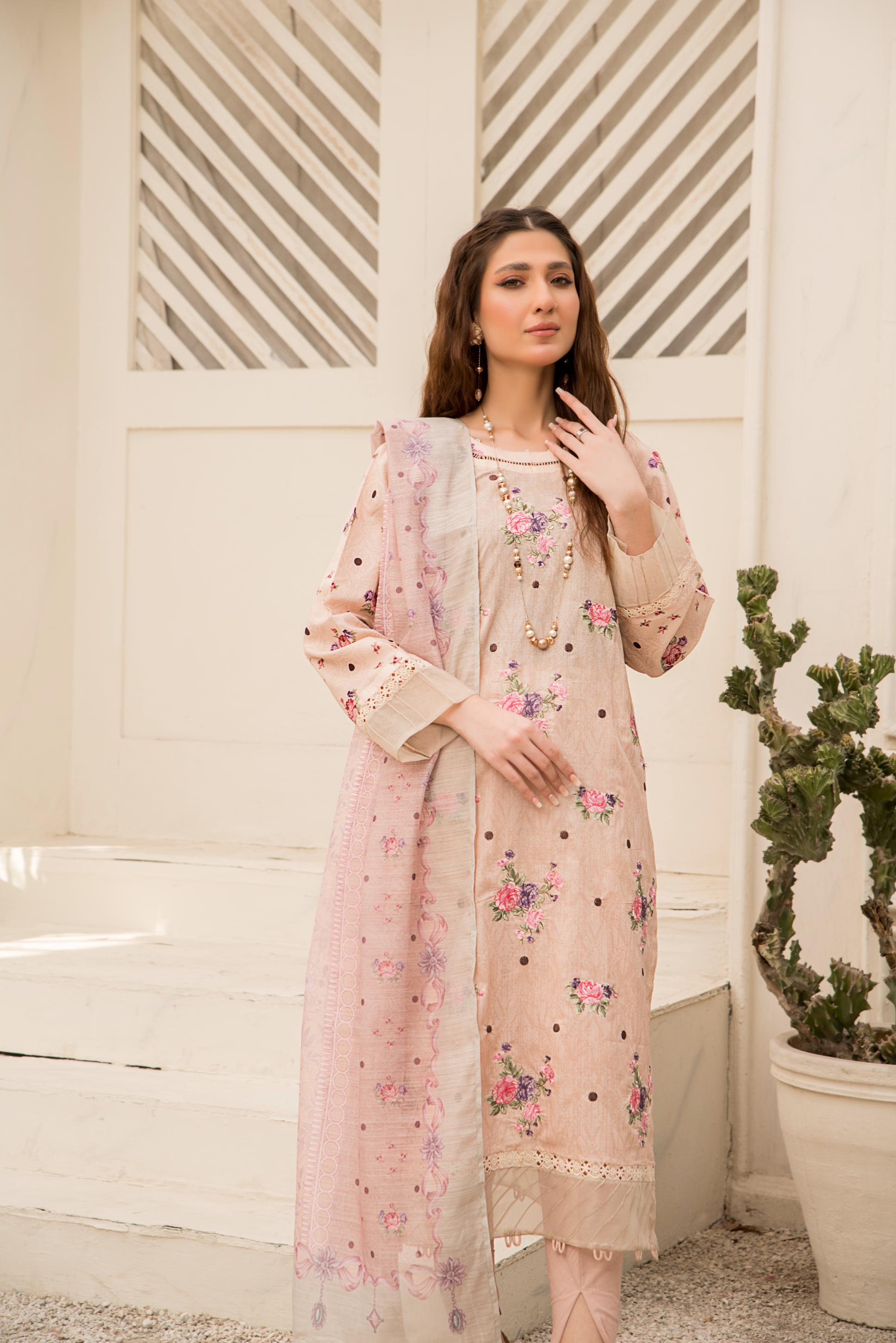 2PC Embroidered Suit - Classic 558