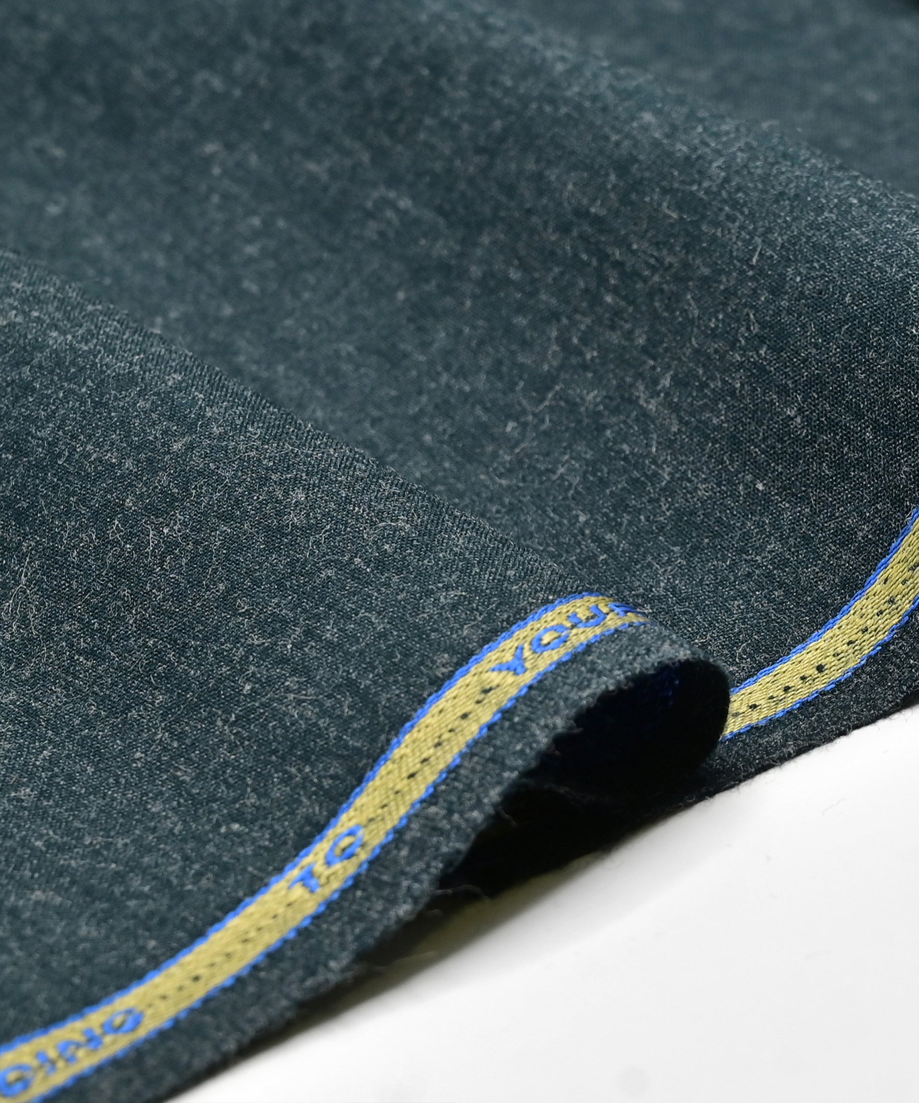 FINE WOOL 06 - (WIN25)