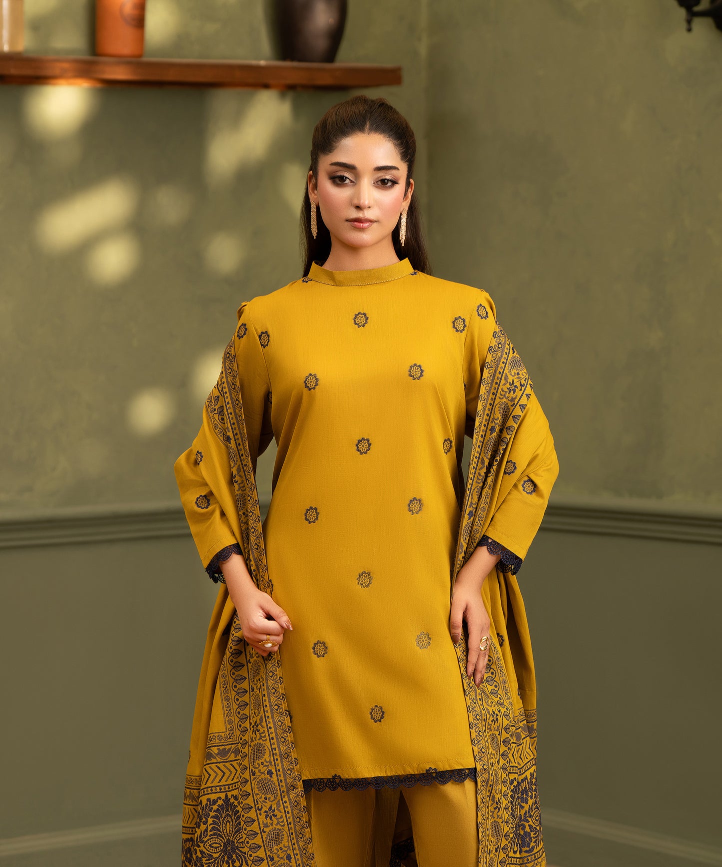 Women Jacquard 3 Piece Suit - JCQ010