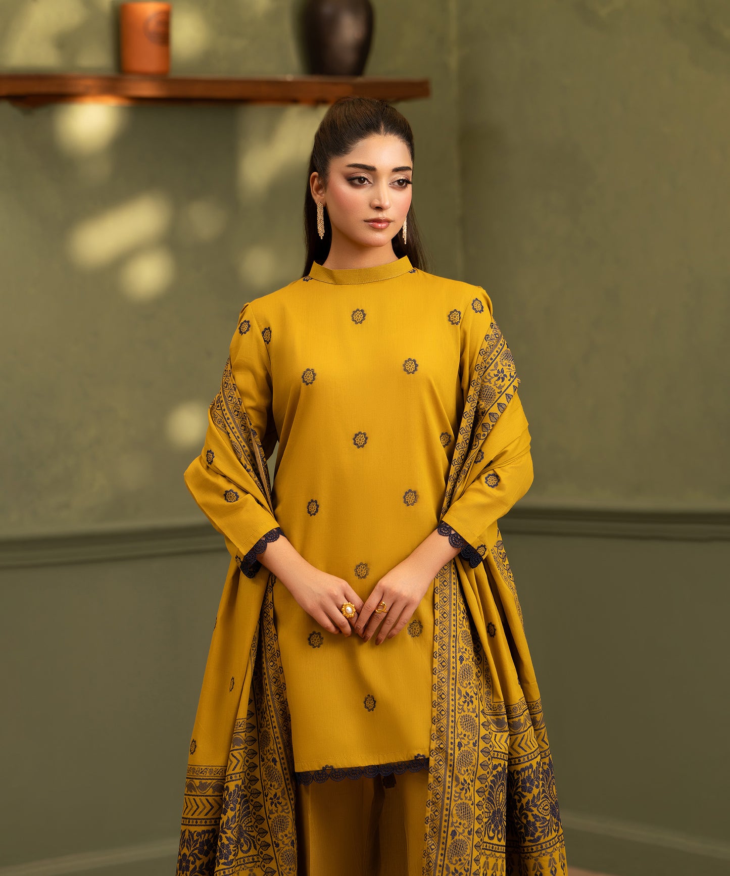 Women Jacquard 3 Piece Suit - JCQ010