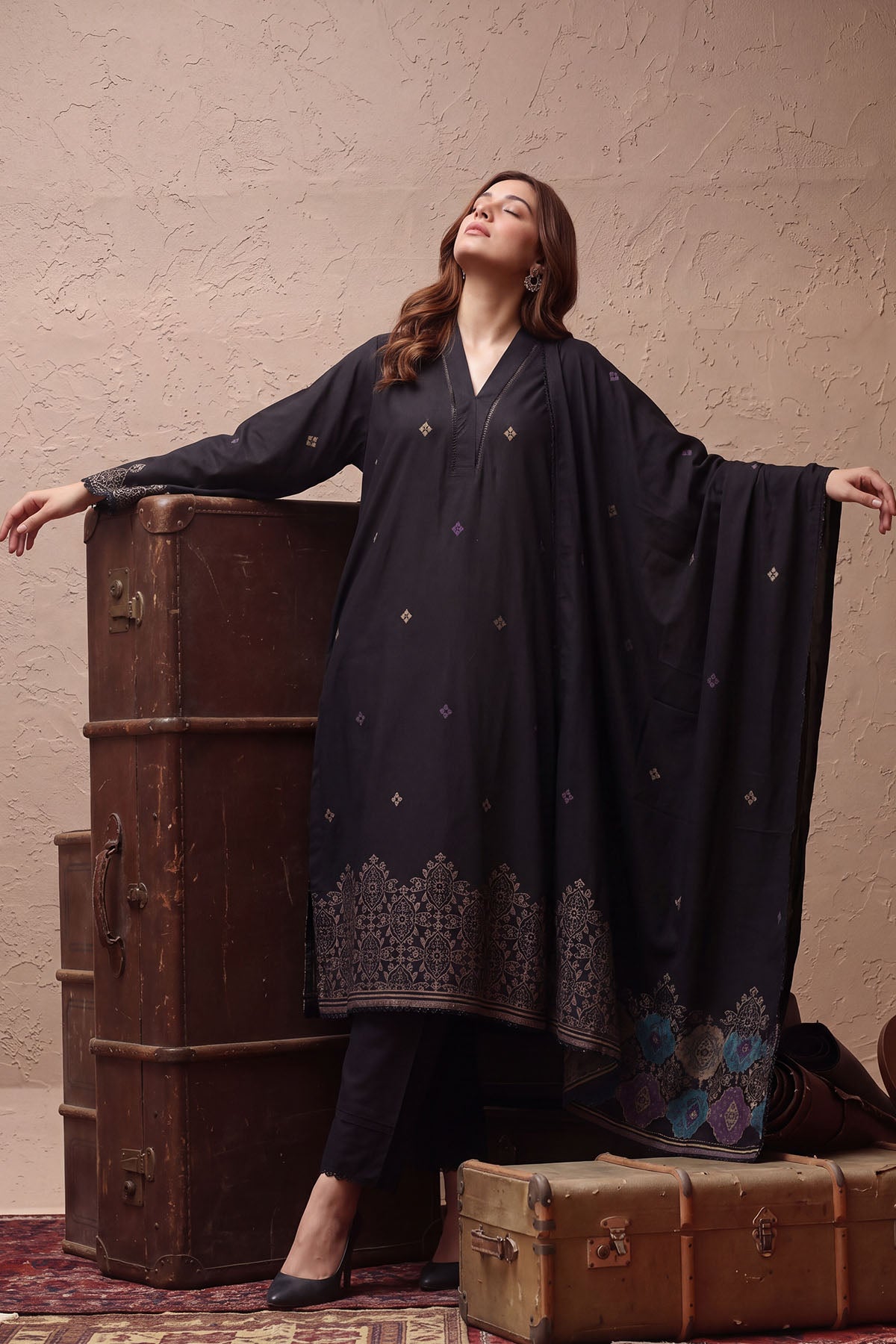 Women Jacquard 3 Piece Suit - JCQ025