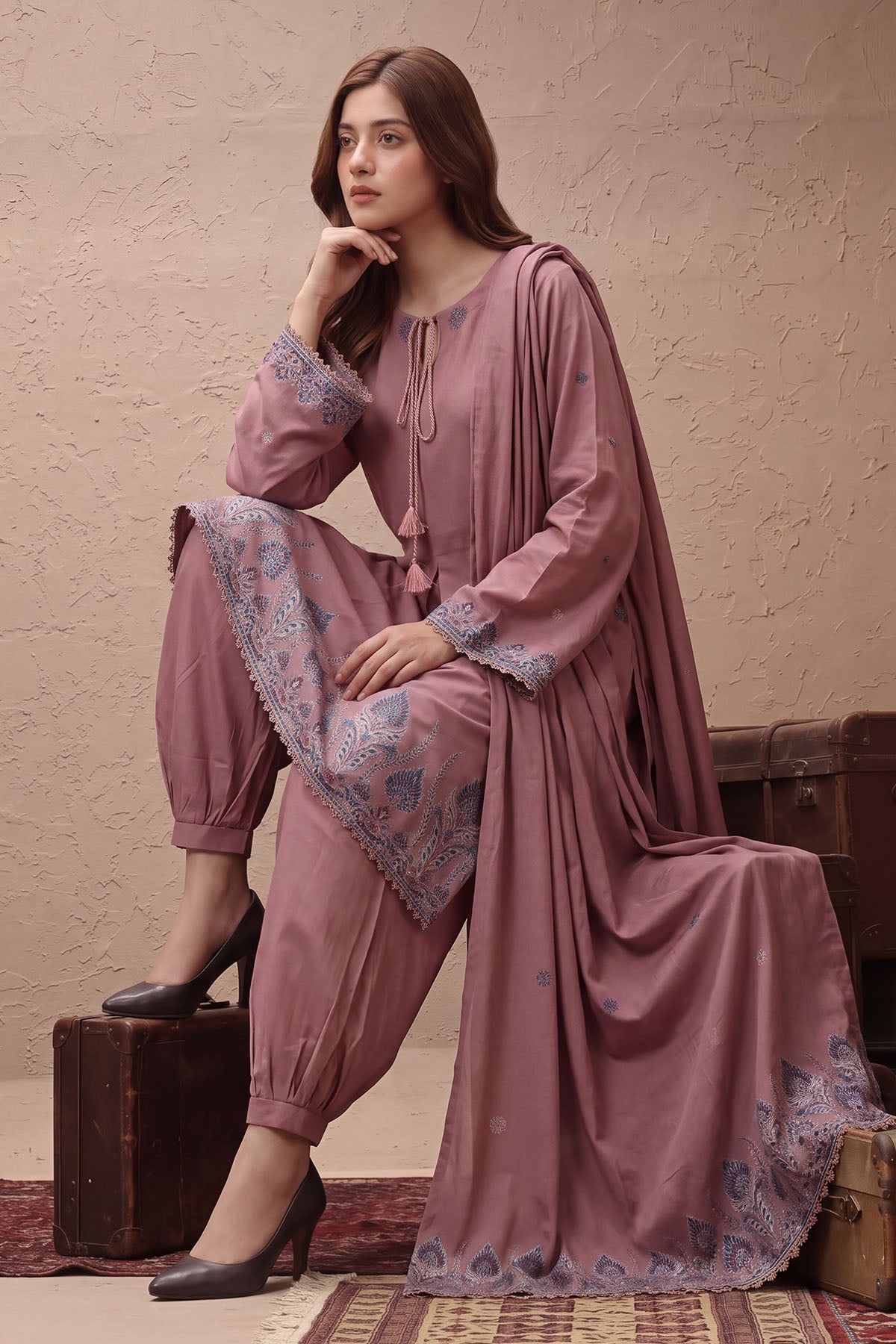 Women Jacquard 3 Piece Suit - JCQ028