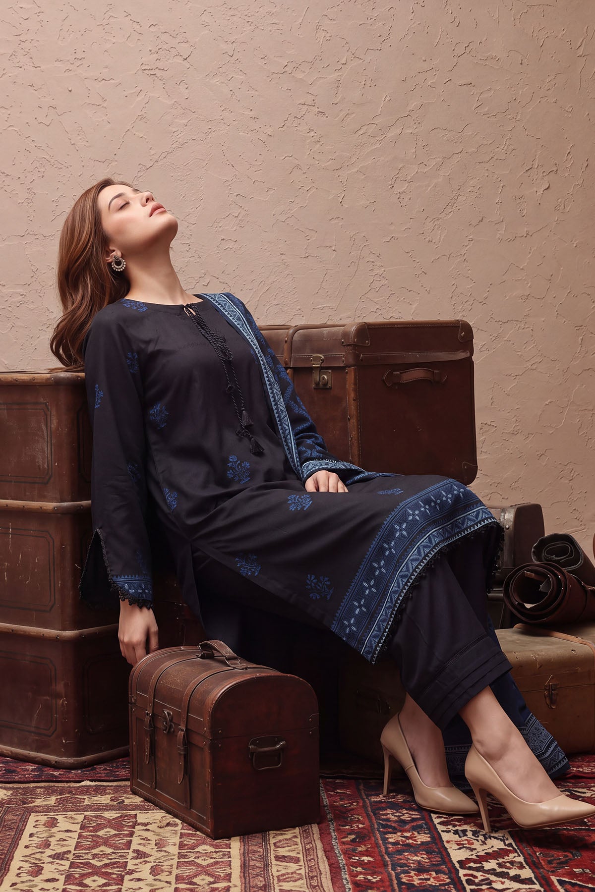 Women Jacquard 3 Piece Suit - JCQ030