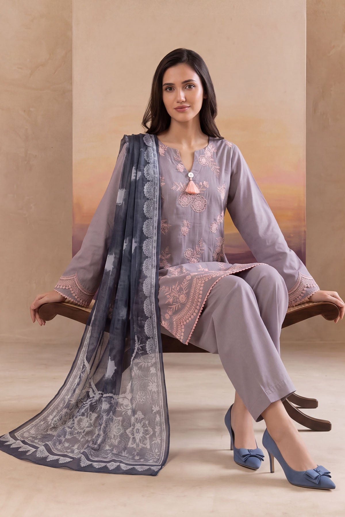 Women 3 Piece Solid Embroidered Suit - LDS1801