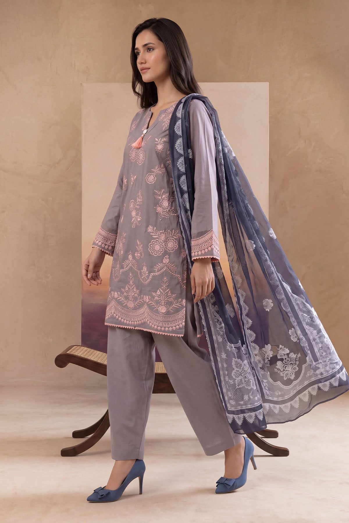 Women 3 Piece Solid Embroidered Suit - LDS1801
