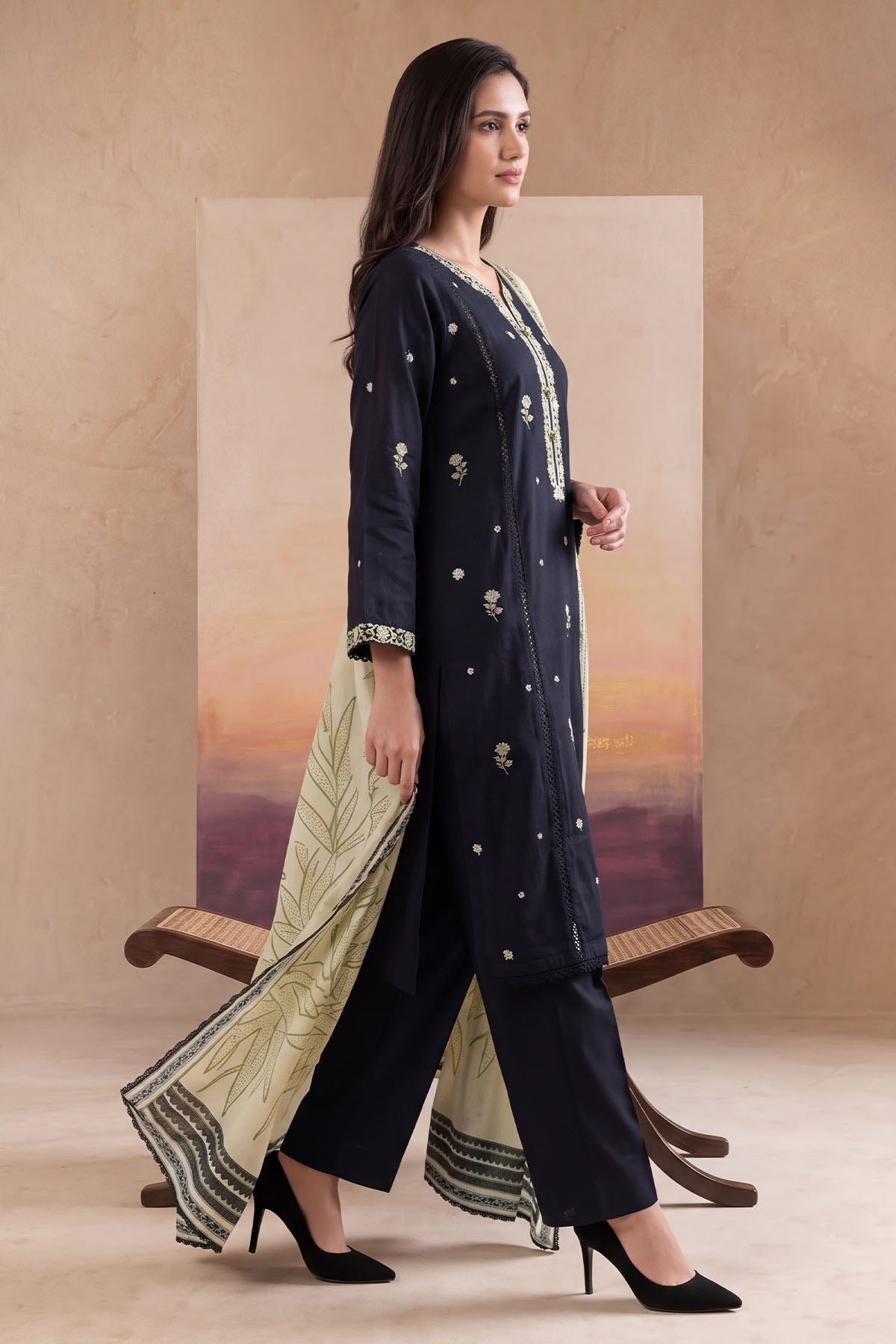 Women 3 Piece Solid Embroidered Suit - LDS1858