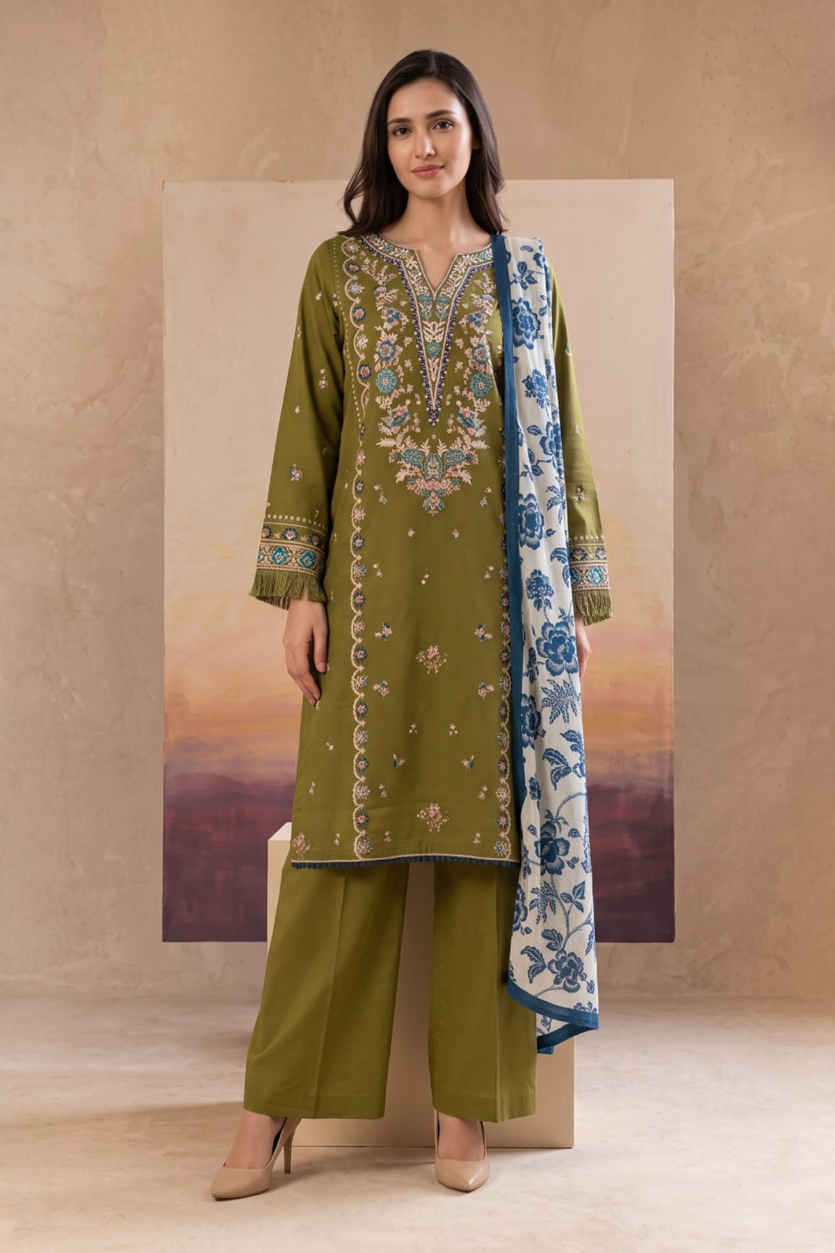 Women 3 Piece Solid Embroidered Suit - LDS2028