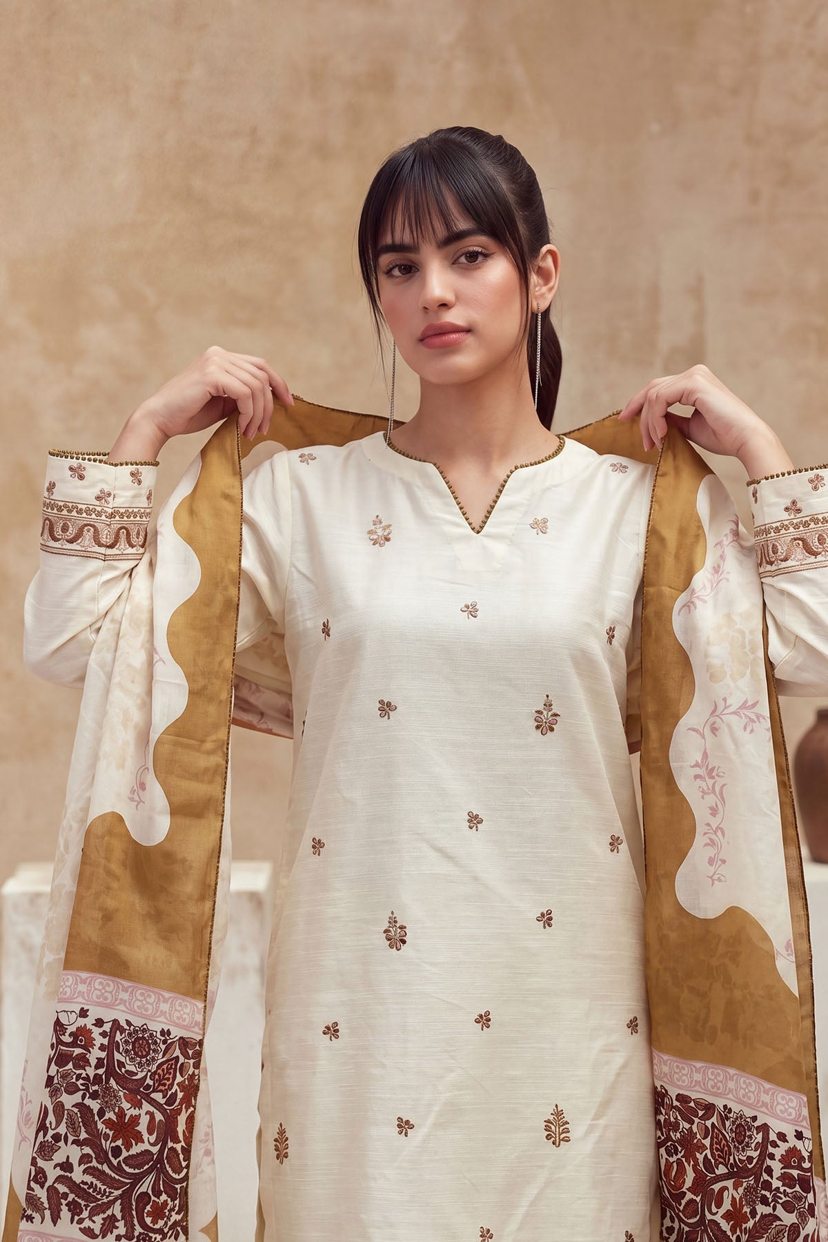Women 3 Piece Solid Embroidered Suit - LDS2315