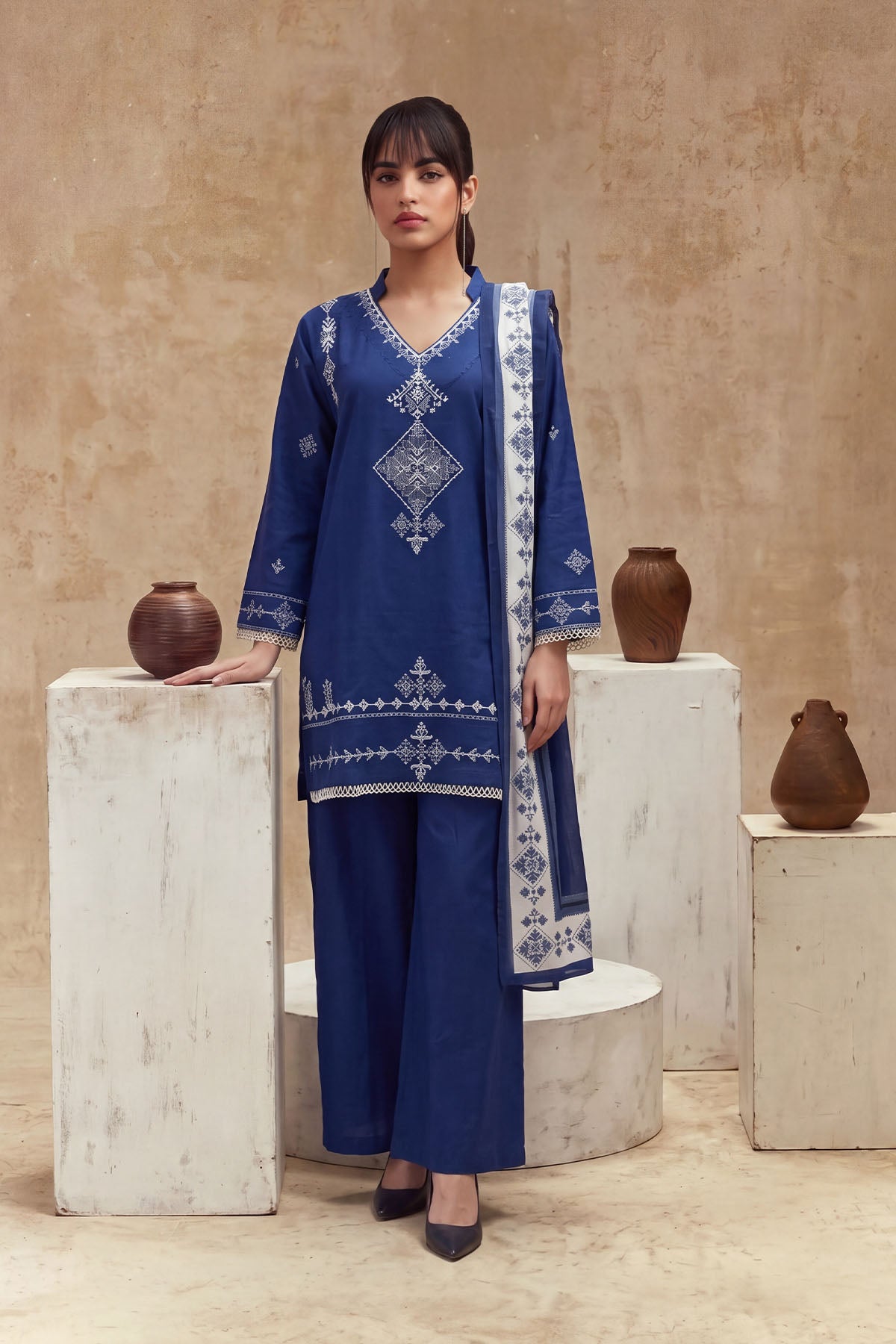 Women 3 Piece Solid Embroidered Suit - LDS2354