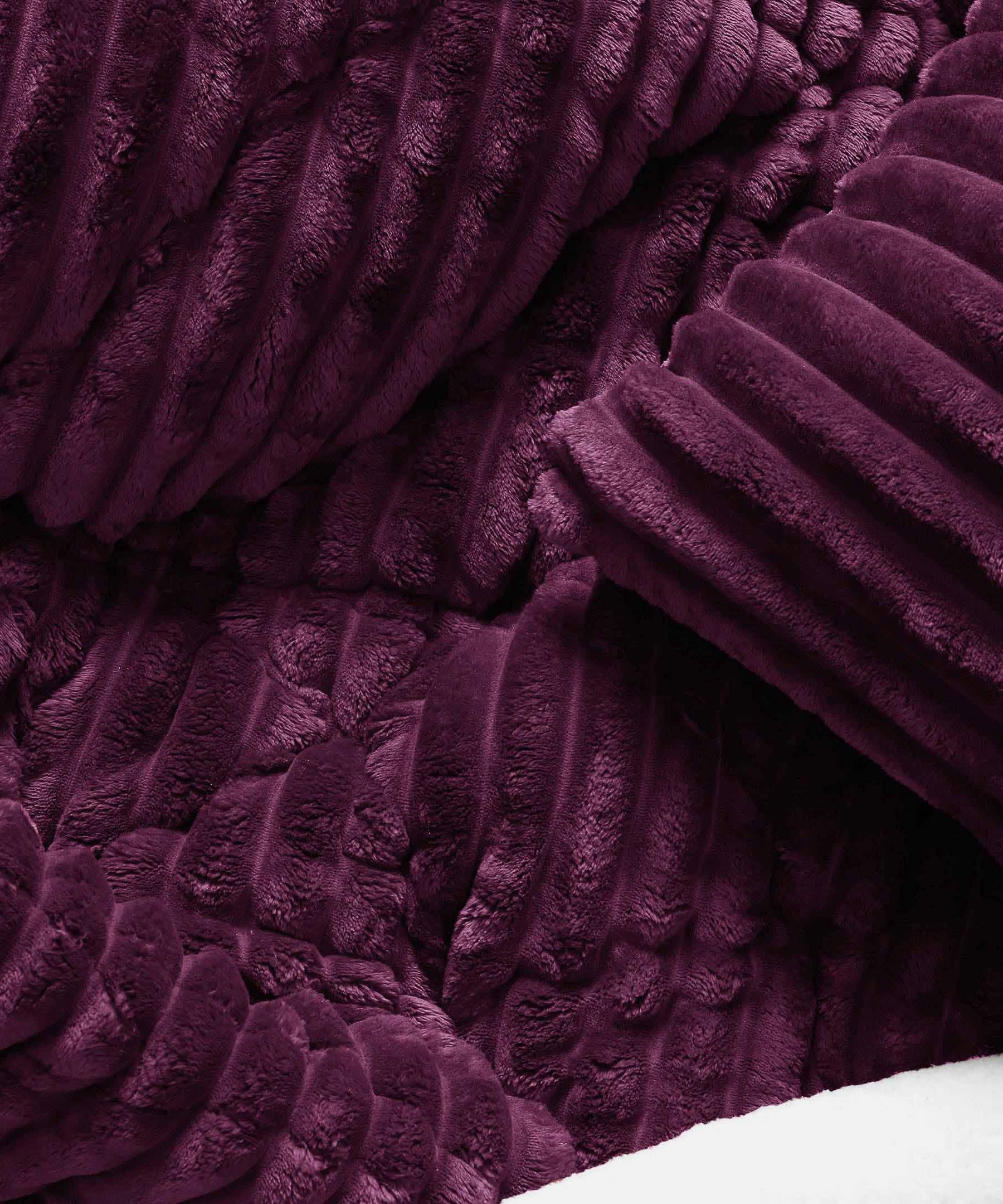 Strip Fleece Blanket - Plum