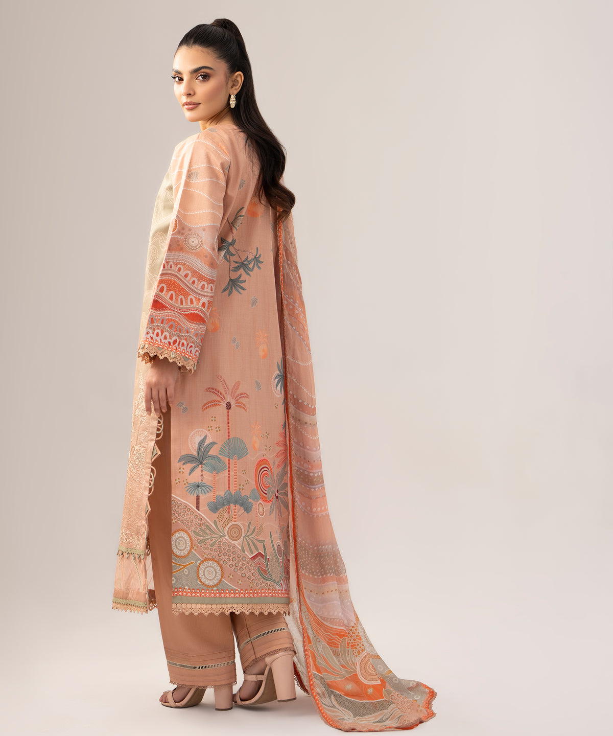 Women Printed Embroidered 3 Piece Suit - QUN078