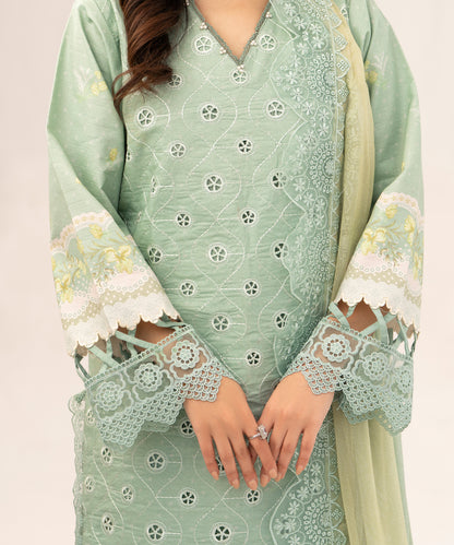Women Printed Embroidered 3 Piece Suit - QUN079