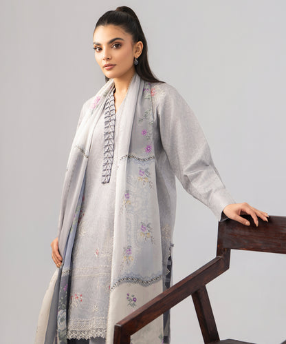 Women Printed Embroidered 3 Piece Suit - QUN080