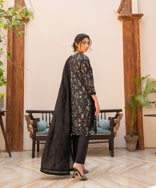 Women Printed Embroidered 3 Piece Suit - QUC063