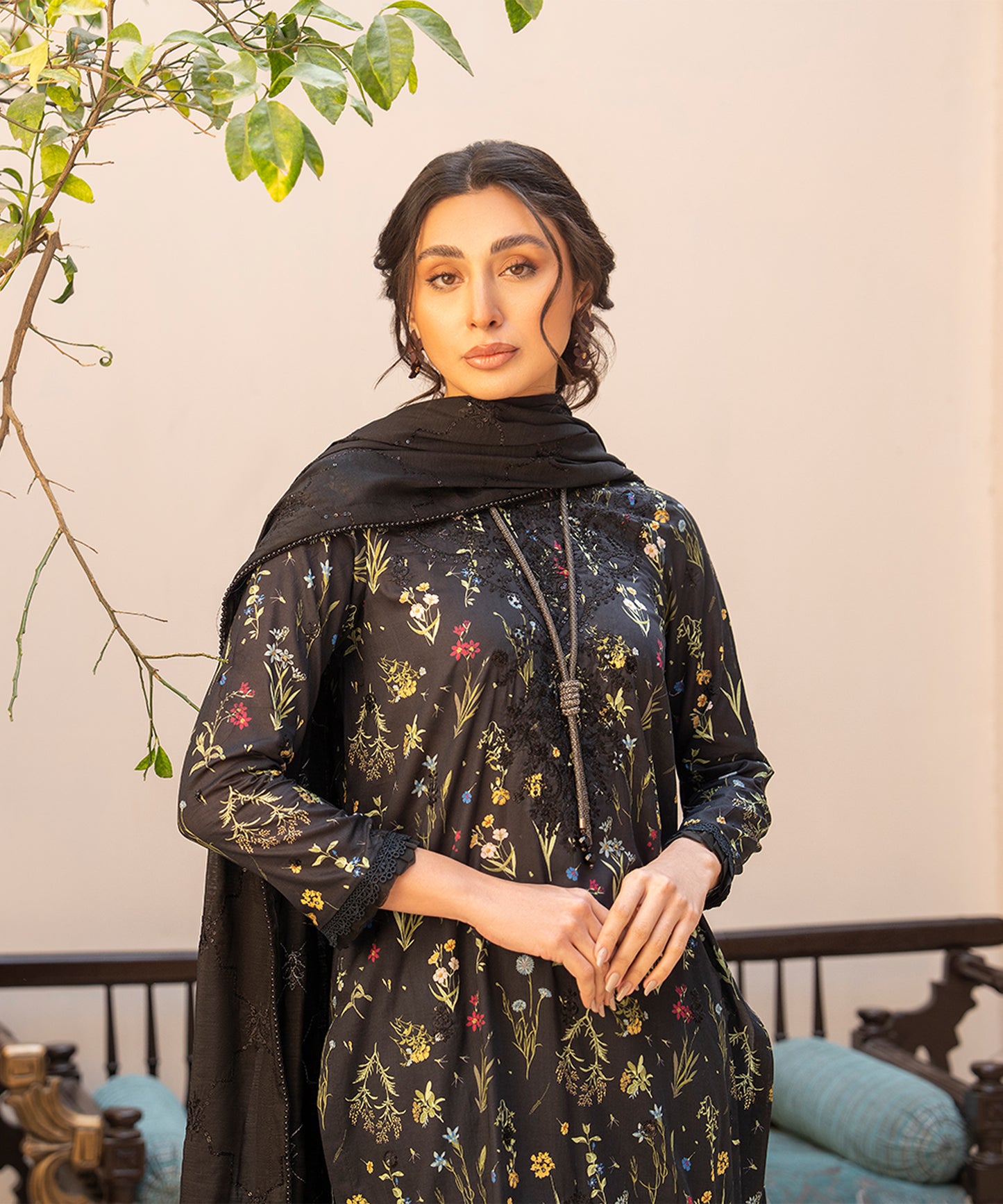 Women Printed Embroidered 3 Piece Suit - QUC063