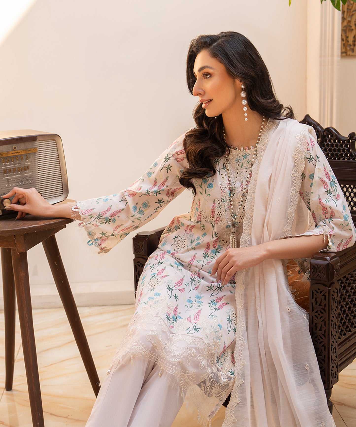 Women Printed Embroidered 3 Piece Suit - QUC064