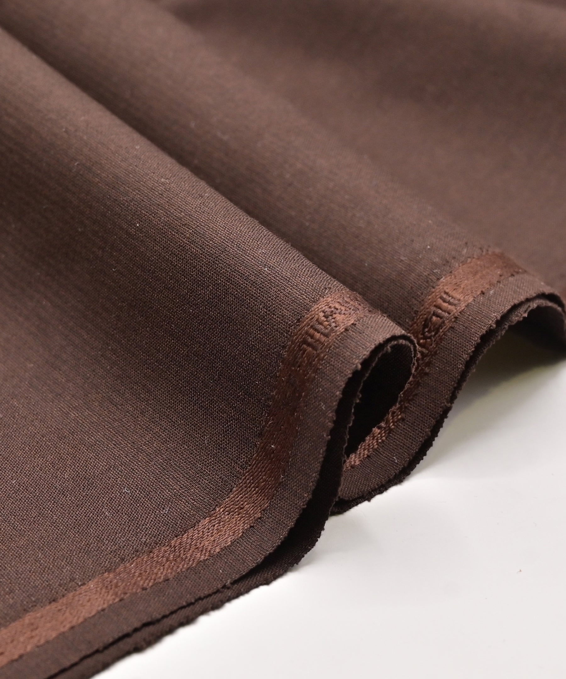 Royal Suiting 1 - (WIN25)