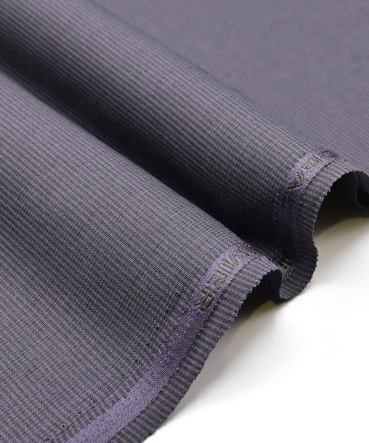 Royal Suiting 1 - (WIN25)