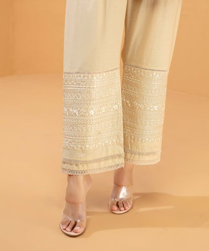 Women Embroidered Trouser - LTE438