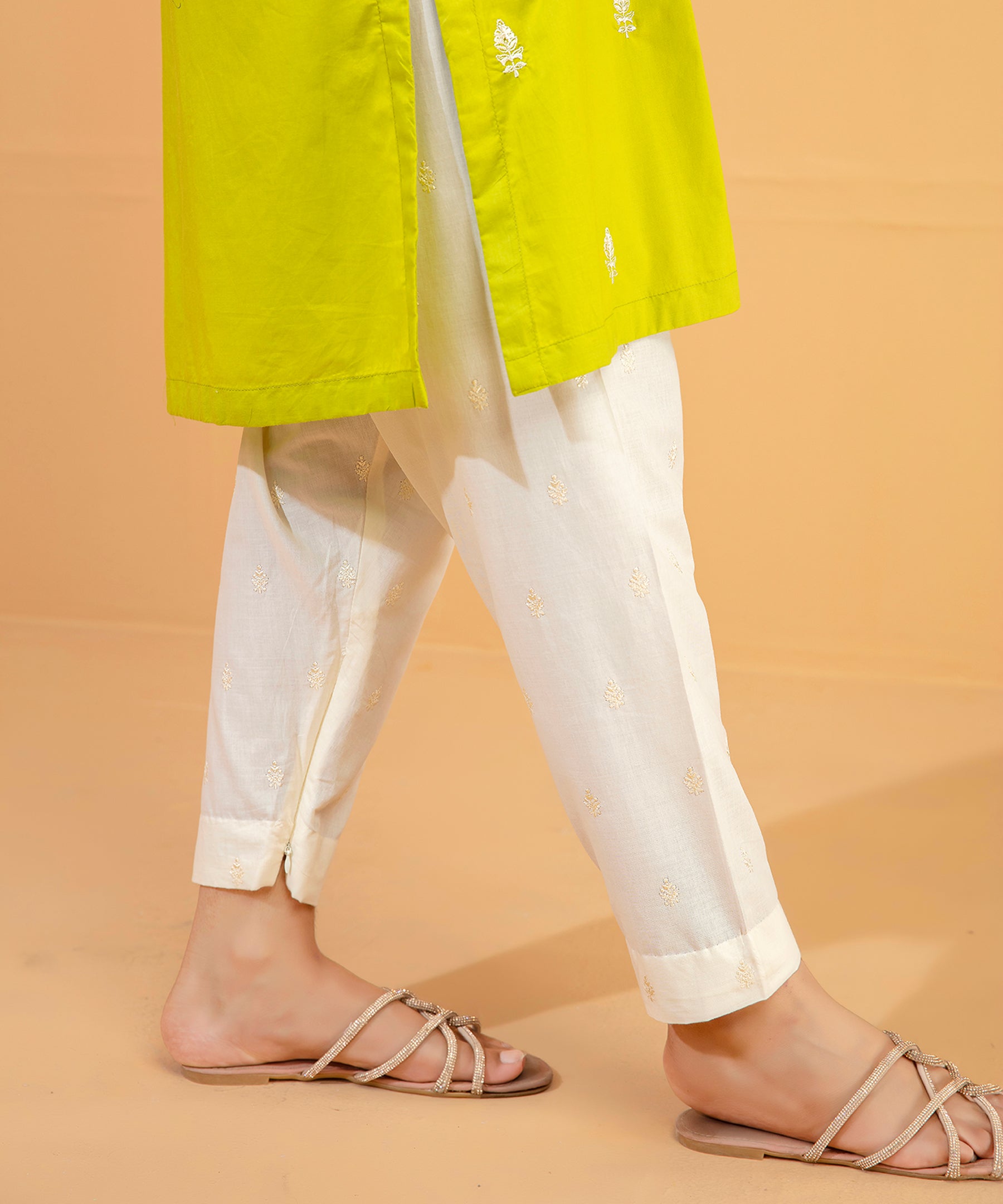 Embroidered Cream Trouser - LTE 434