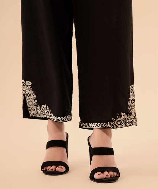 Women Embroidered Trouser - LTE426