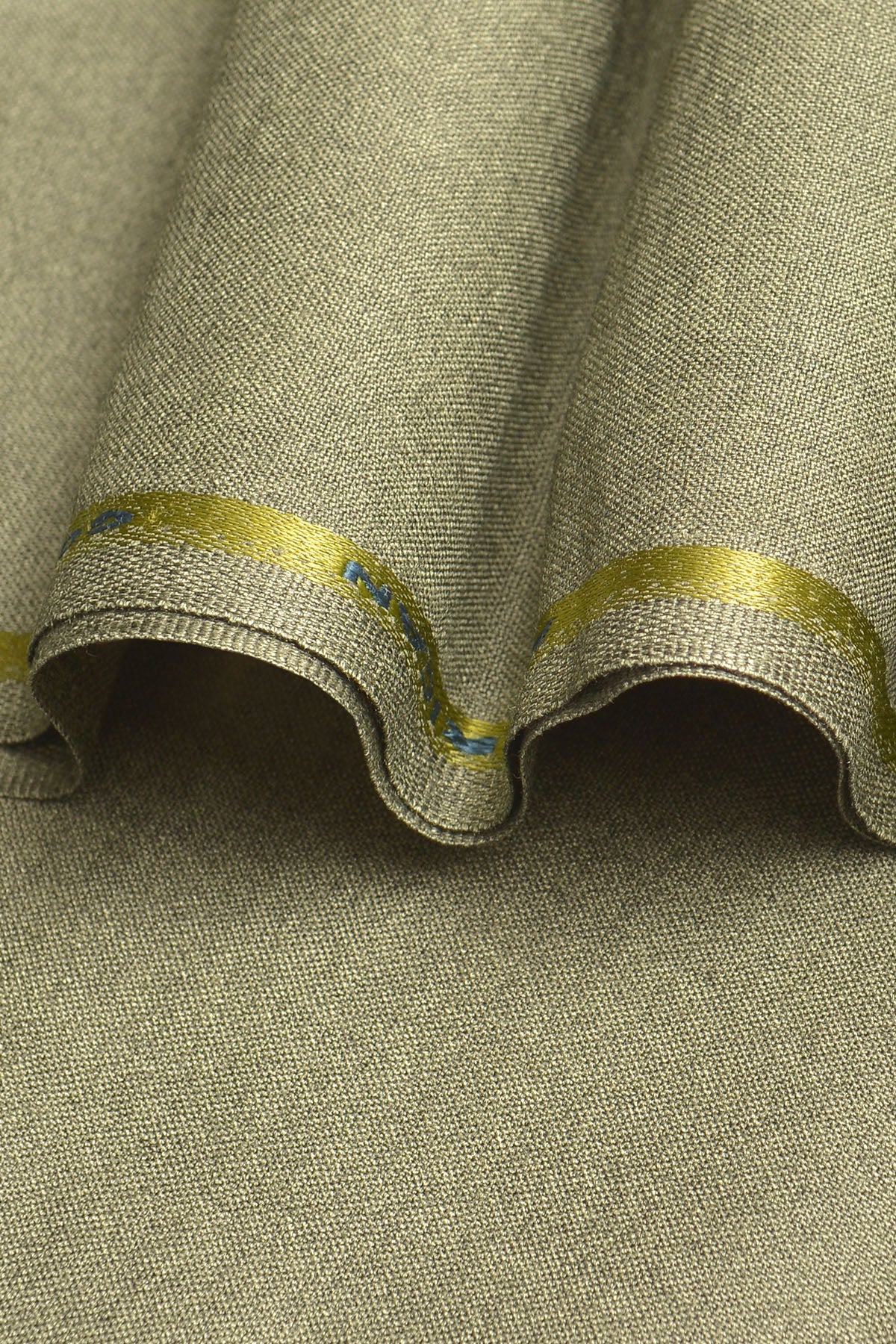 FINE WOOL Suiting