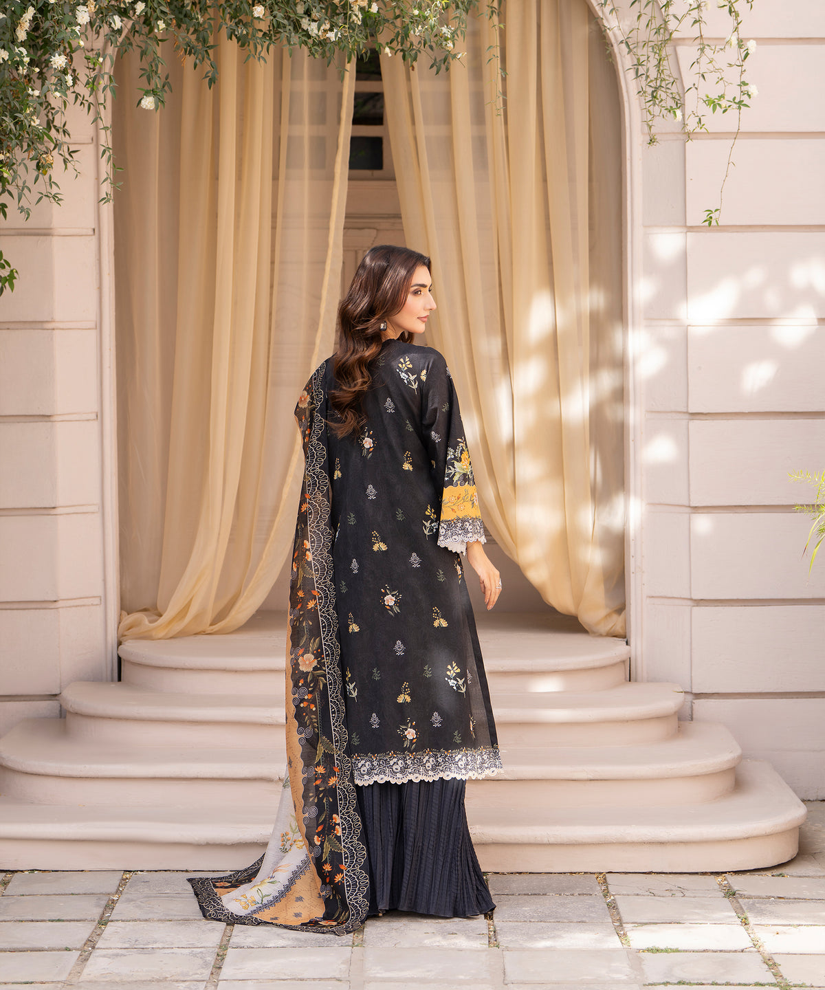 Women Printed Embroidered 3 Piece Suit - CLC644
