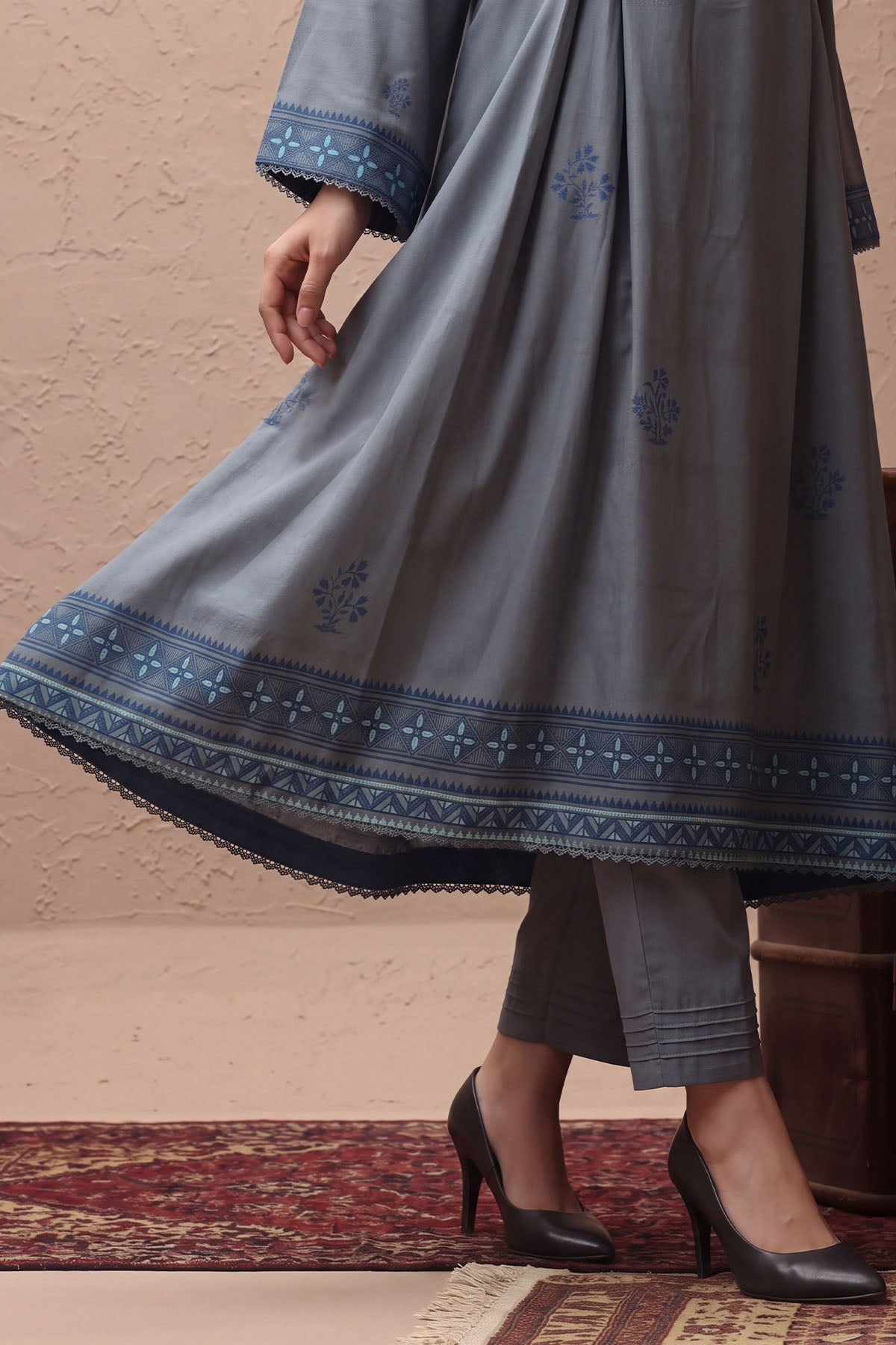 Women Jacquard 3 Piece Suit - JCQ021