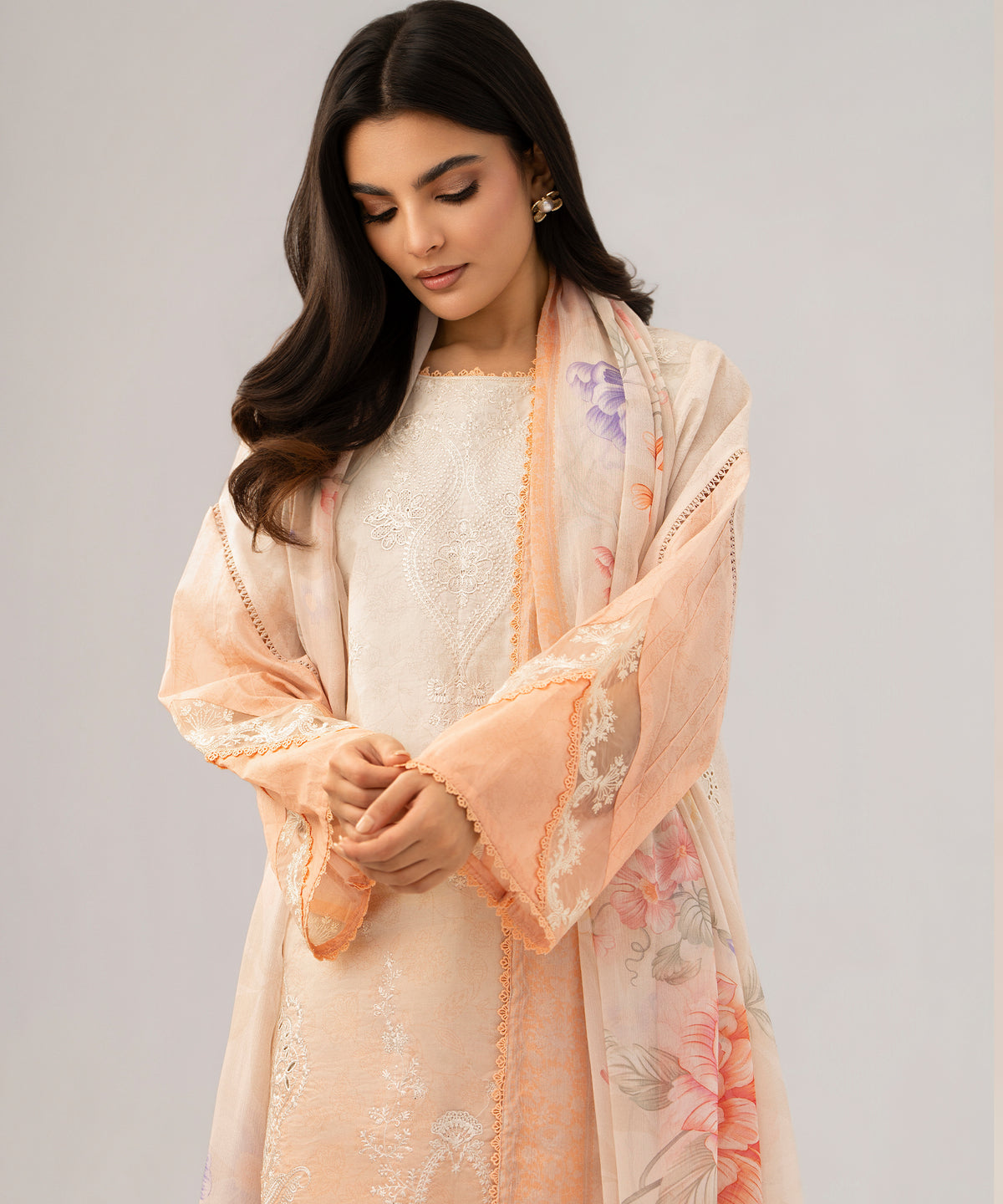 Women Printed Embroidered 3 Piece Suit - QUN076