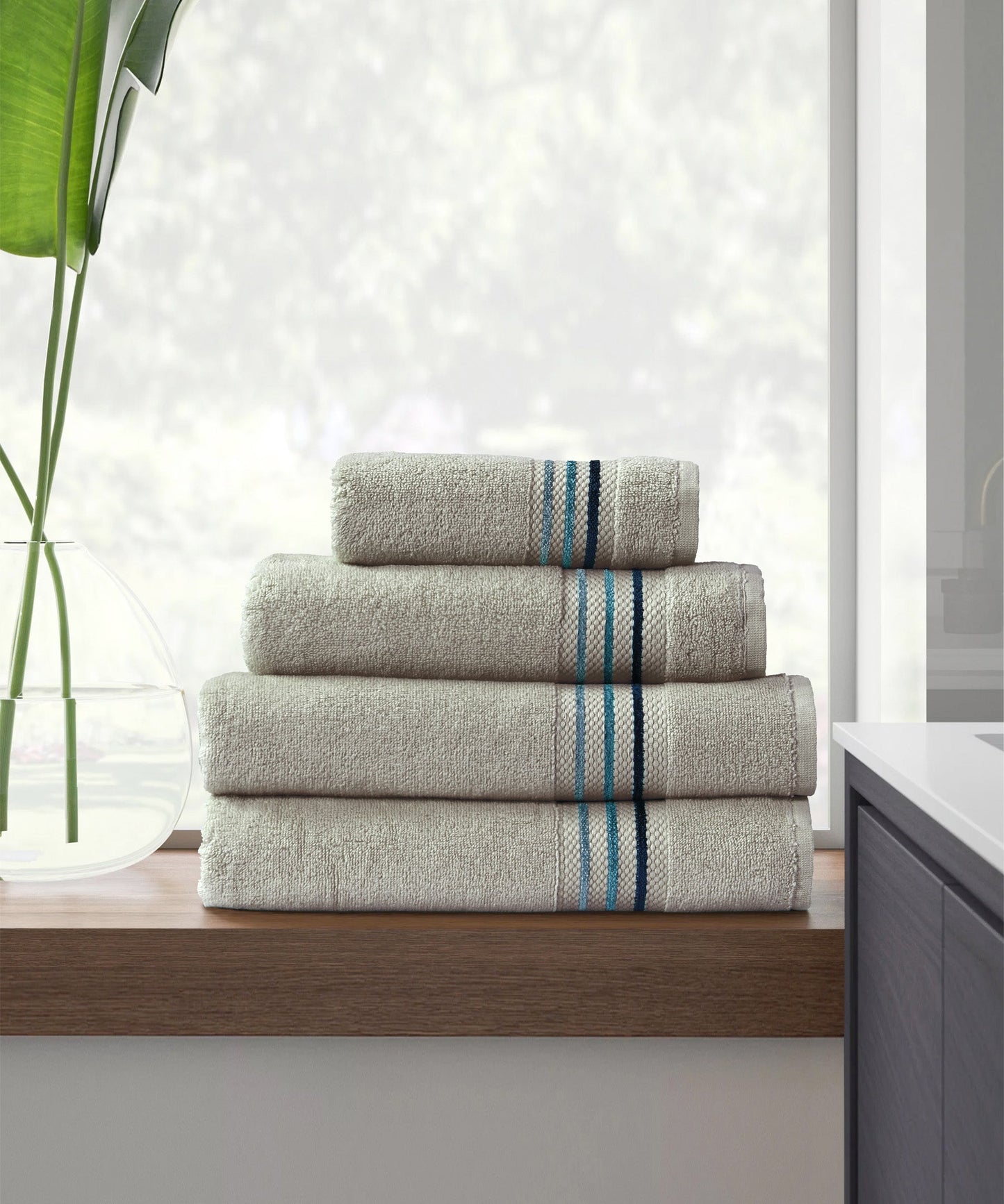 Channel Border Towel - Grey
