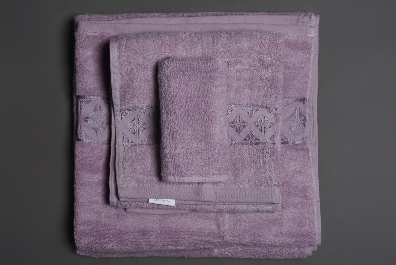 Lilac Jacqaurd Towel